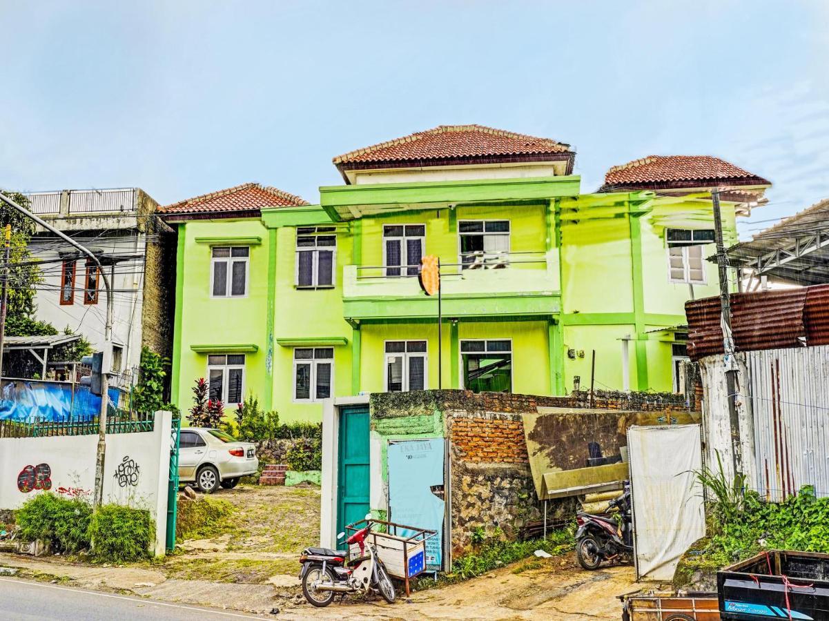 Spot On 91325 Hijau Syariah